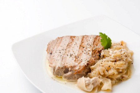 atún encebollado